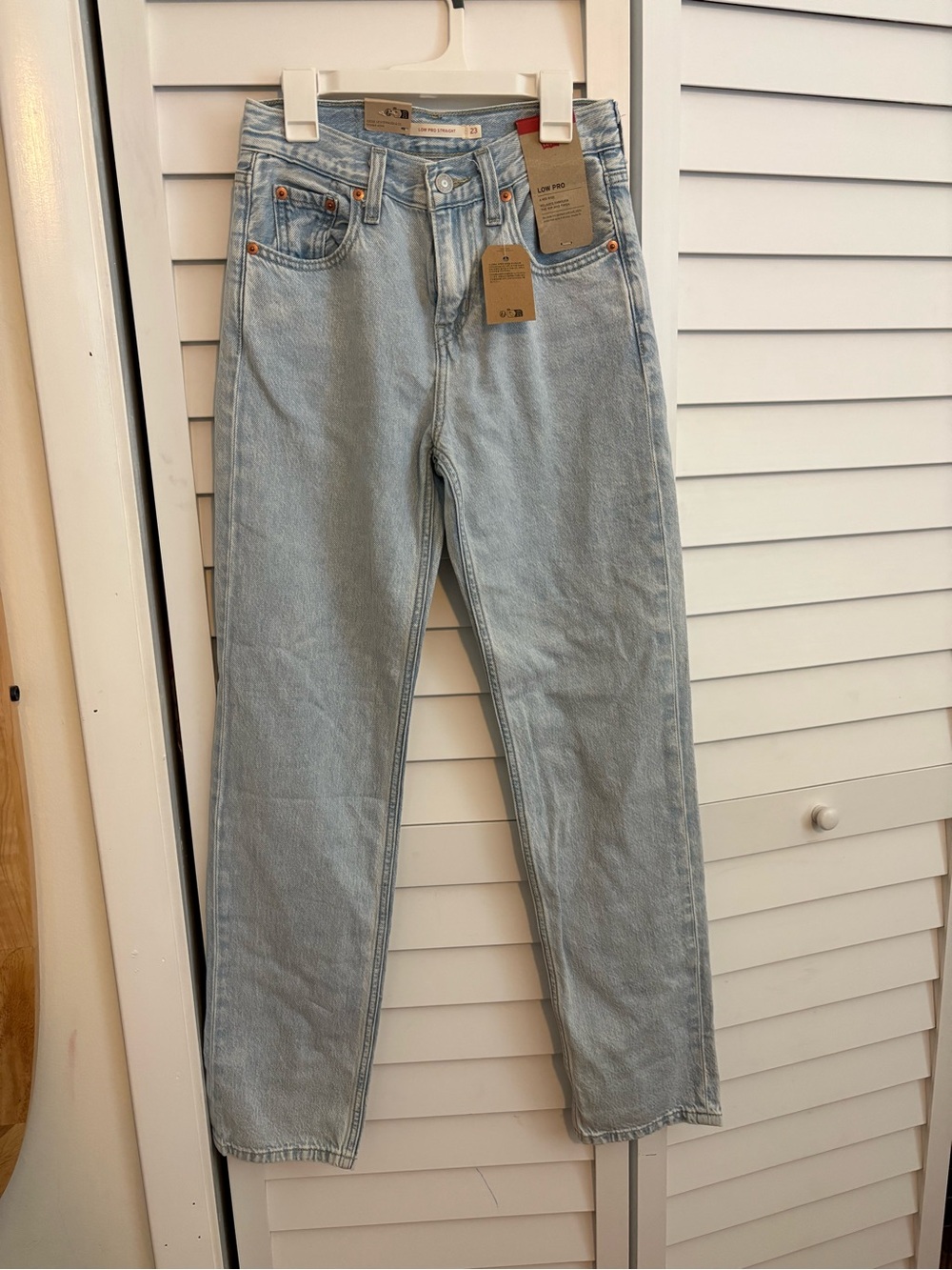 Levis Relaxed Straight Jeans